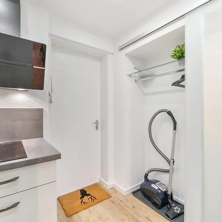 Apartment H5 303, Kingsize Bett, Netflix, Balkon, Pool