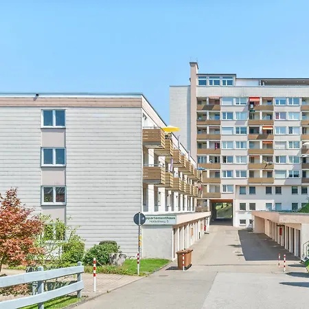 H5 303, Kingsize Bett, Netflix, Balkon, Pool